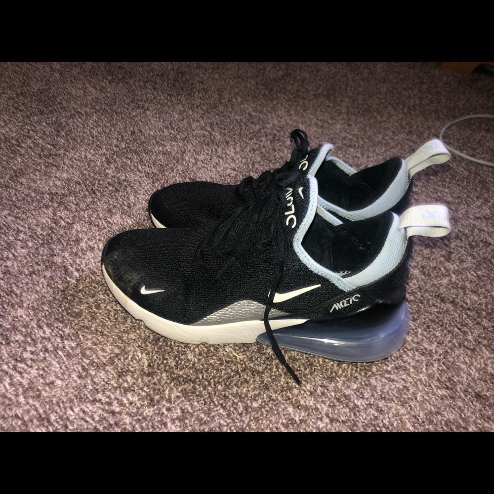 Hardly worn Nike air max 270s